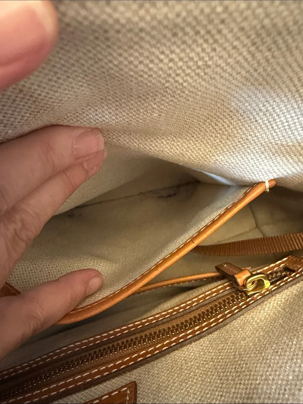 Dooney & Bourke Hydrangea Celeste satchel w/vachetta leather handles & strap EUC